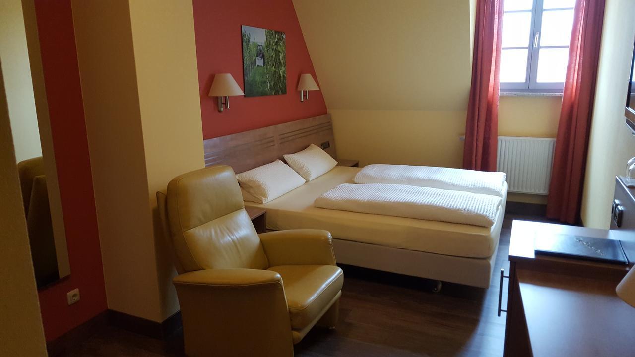 Der Patrizierhof - Weingut Gasthof Hotel - Familie Grebner Grosslangheim Zewnętrze zdjęcie